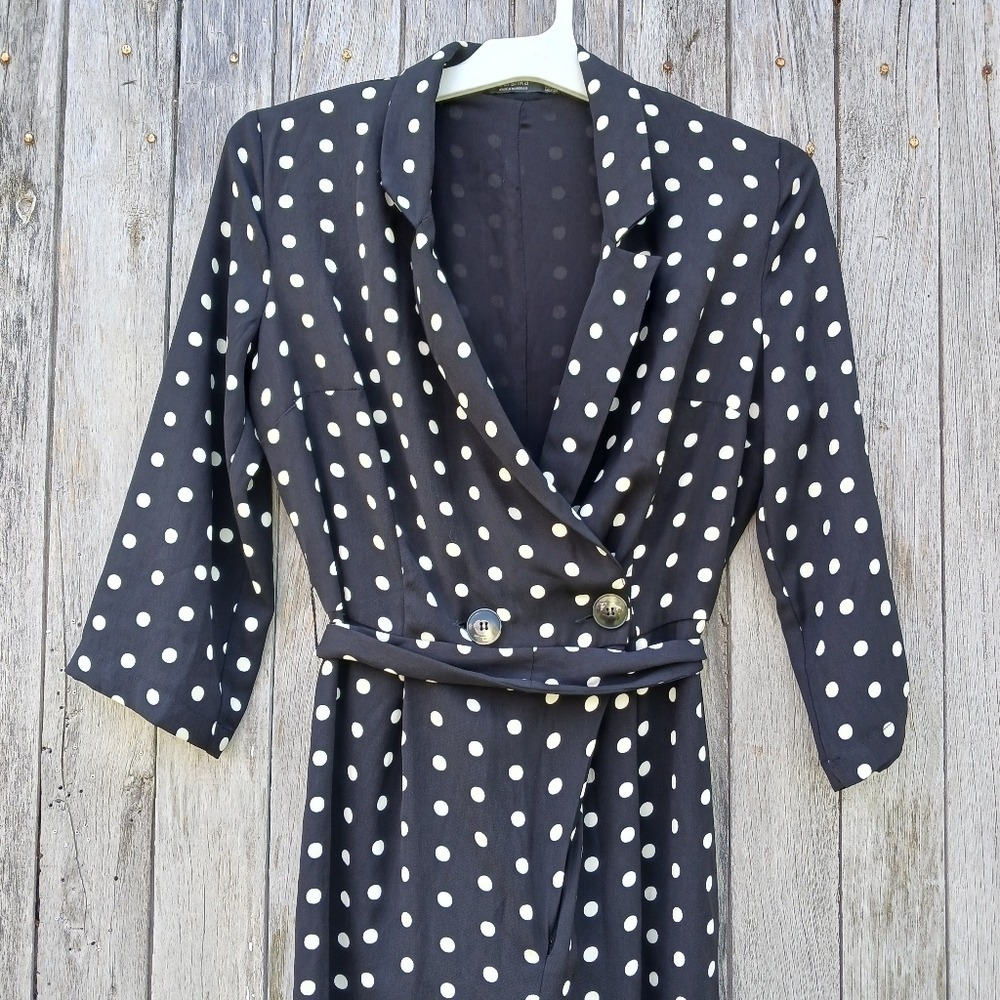 Bershka Polka Dot Jumpsuit S Black White Double Breasted Wrap Belted 3/4 Sleeve - Picture 3 of 5